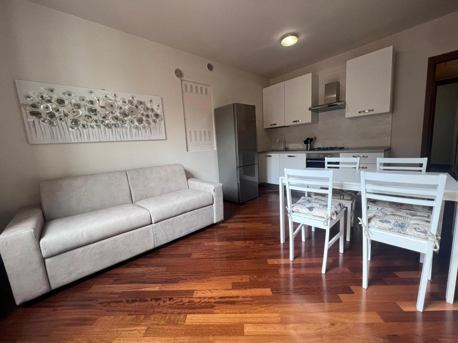 Lecco Holiday Apartment Exterior photo
